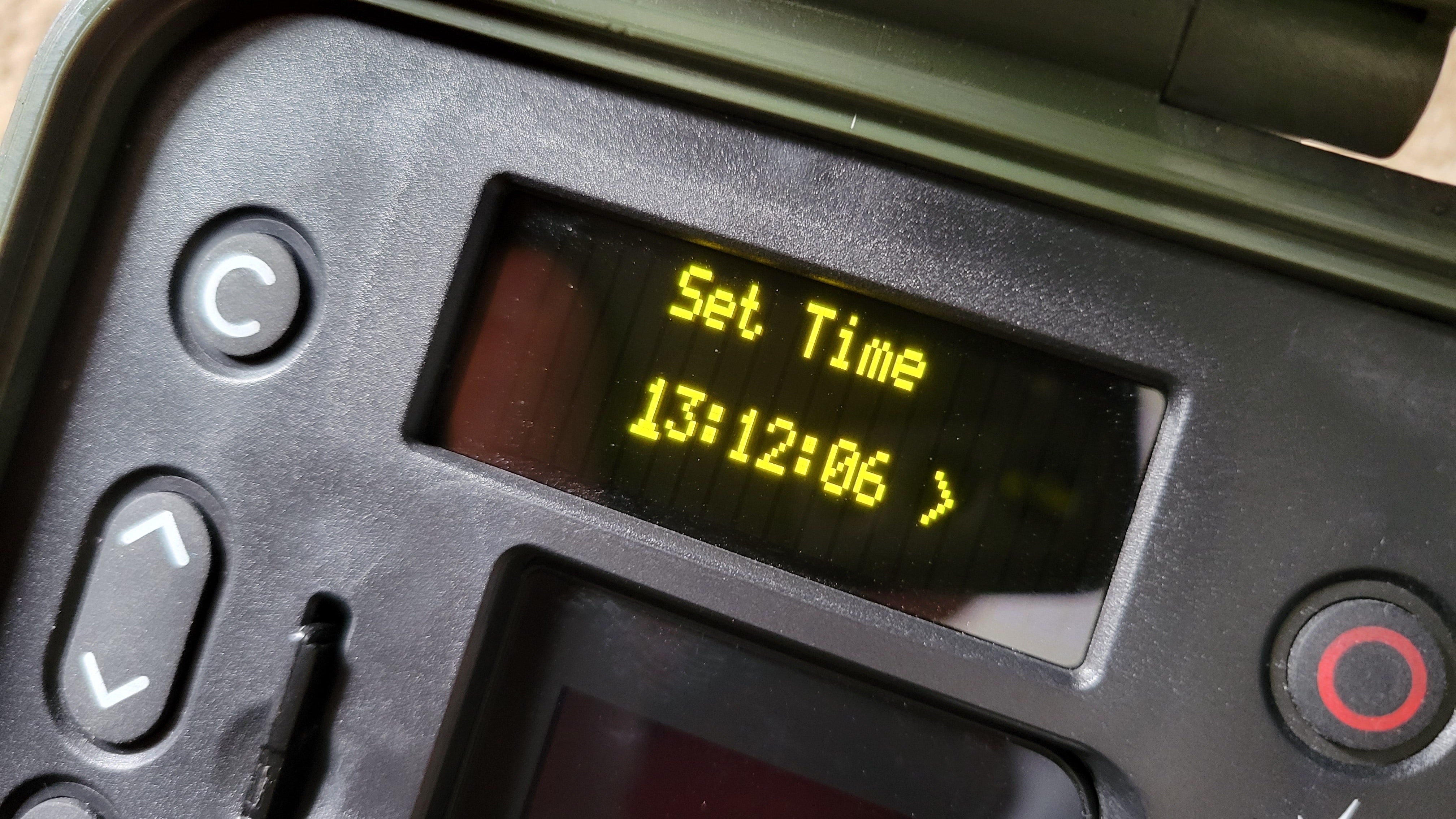Setting the clock on the Cambush Cube
